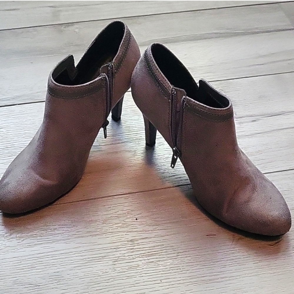 Winter heels - Picture 1 of 3